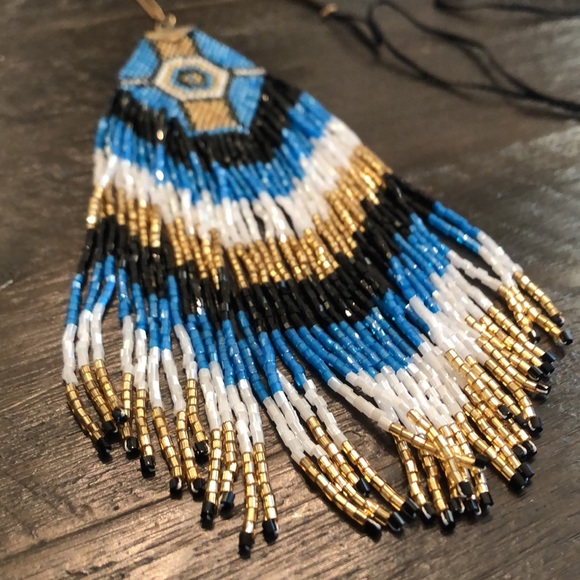 Necklace with Native American inspired design. Finest bead work with silk string - Picture 3 of 7